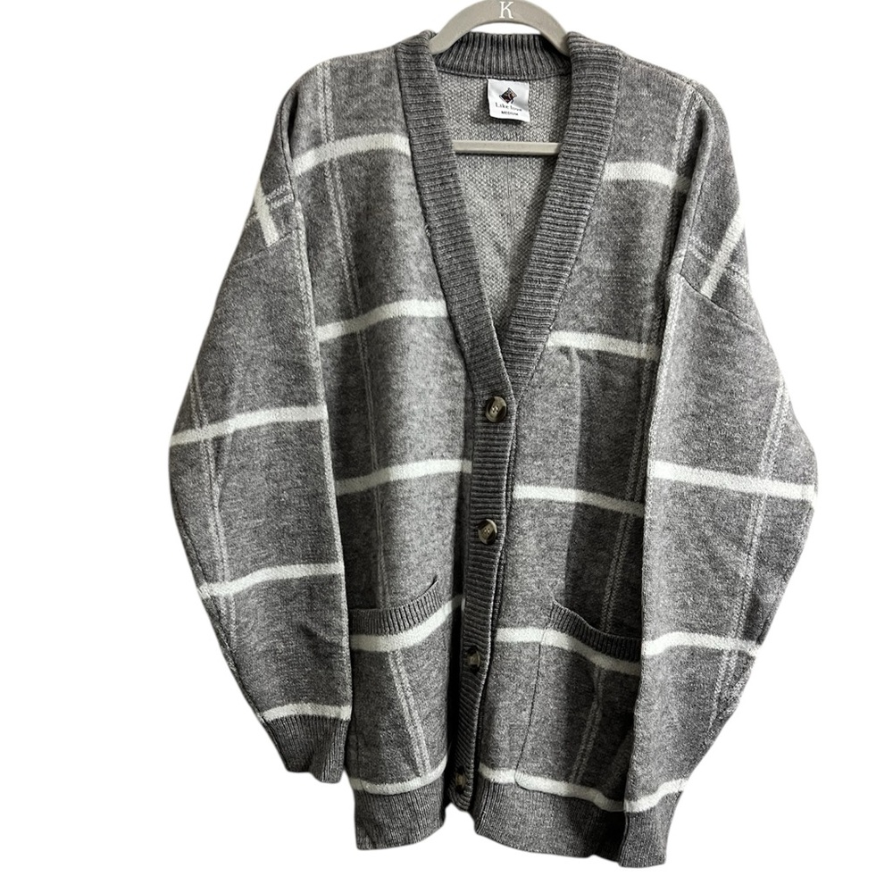 Like Love Women’s Grey and White Patterned Cardigan with Button Detail